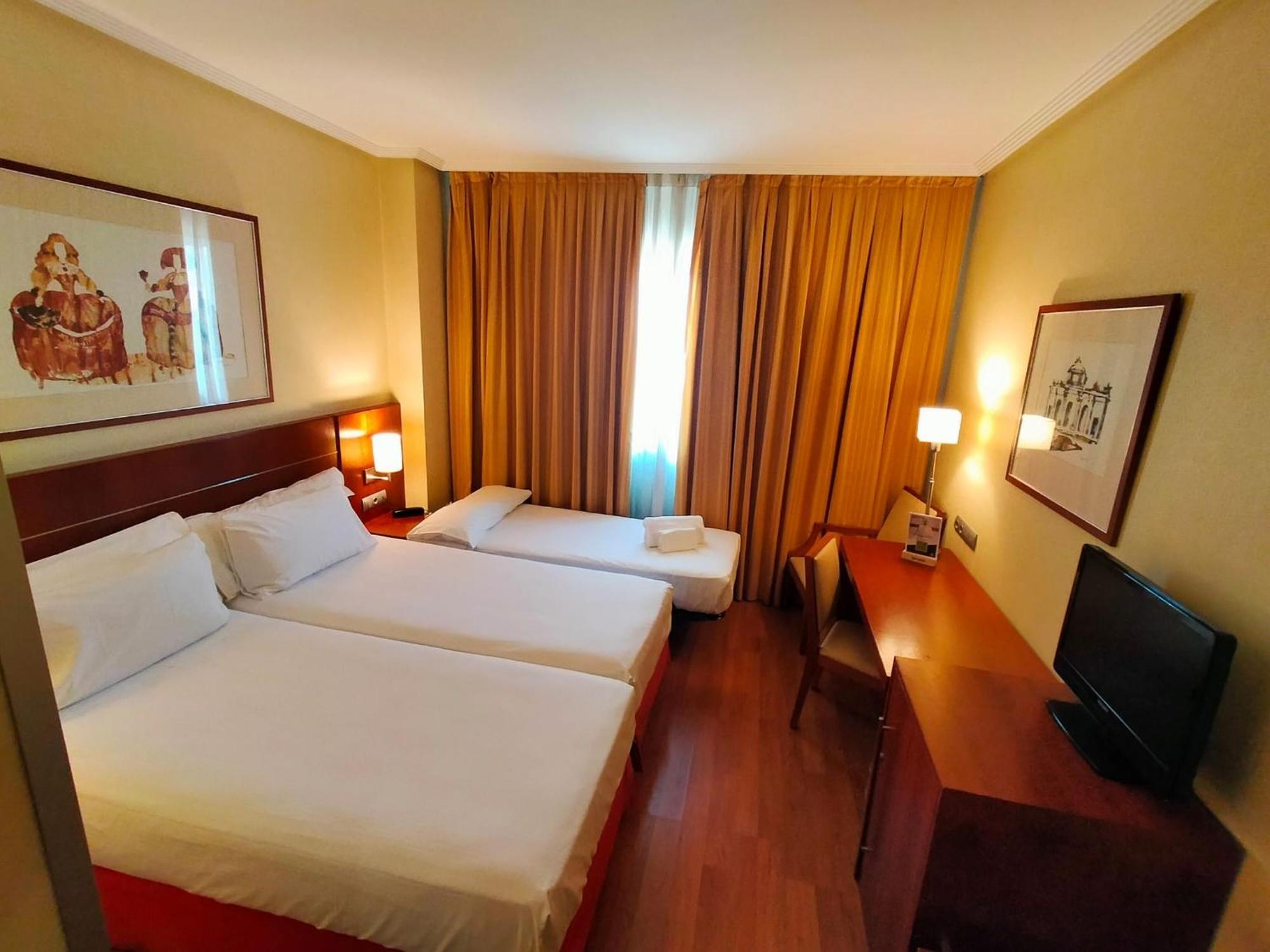 Checkin La Princesa Alcorcon Ngoại thất bức ảnh